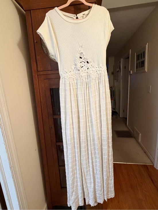 Free People Dresses & Skirts - Free People Serenity Cream Crochet-Waist Maxi Dress
